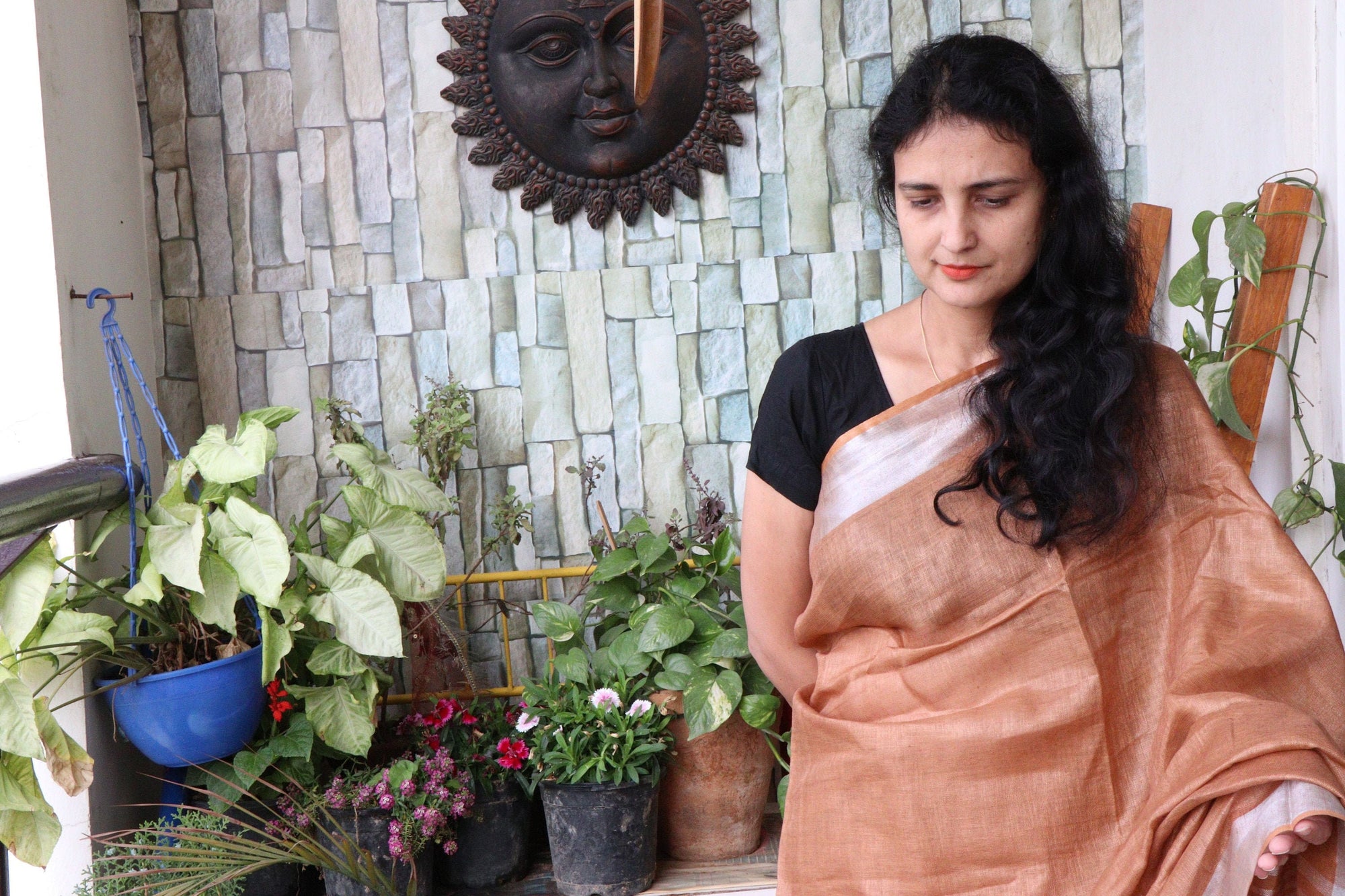 Saree - Handwoven Linen with a woven golden Aanchal and Golden Border- Earthy Brown - Indian Sari/Indian Dress/Fabric Yard