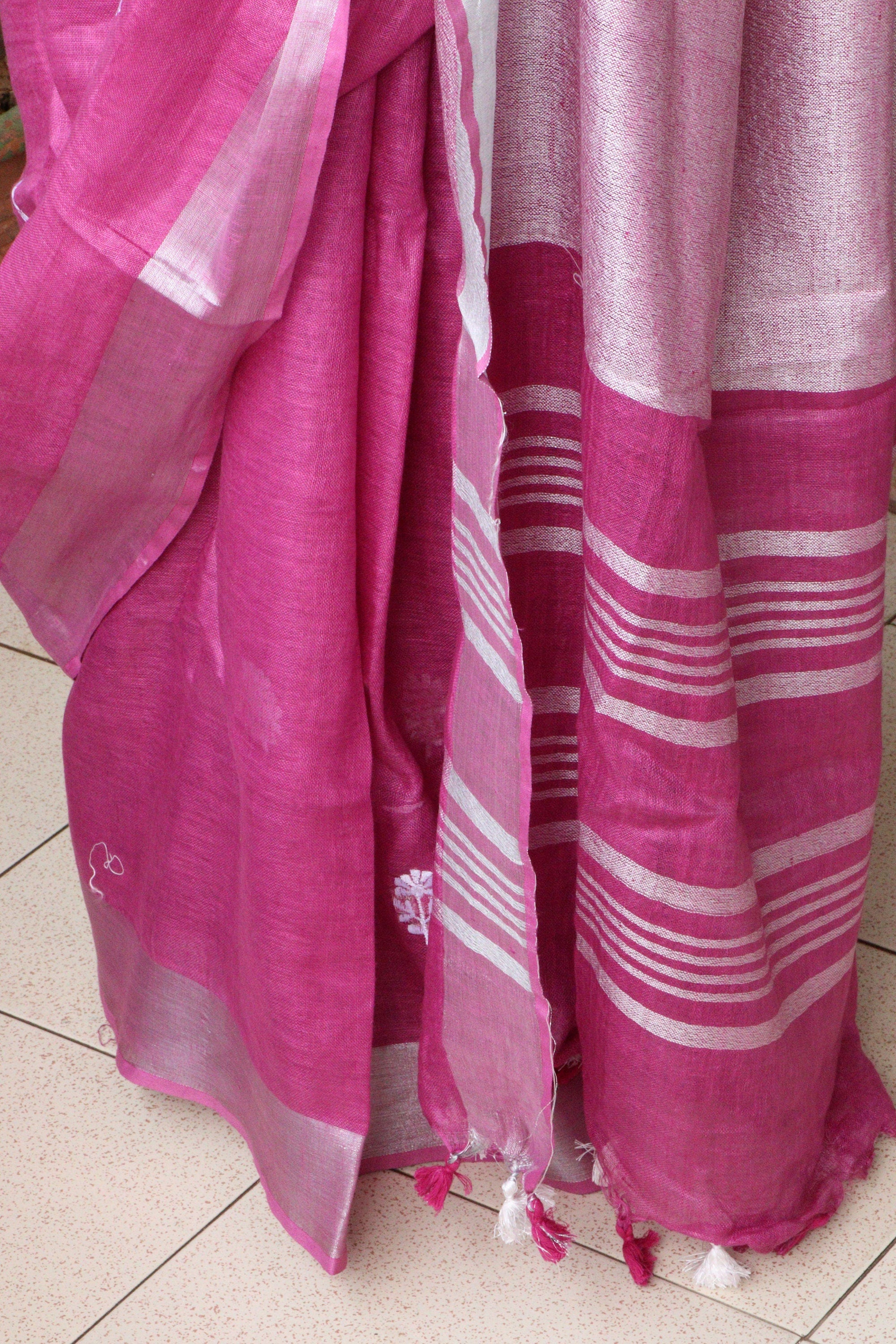 Saree - Handwoven Linen with Embroidered Floral Patterns Through out The Saree Length - Onion Pink - Indian Sari/Indian Dress/Fabric Yard